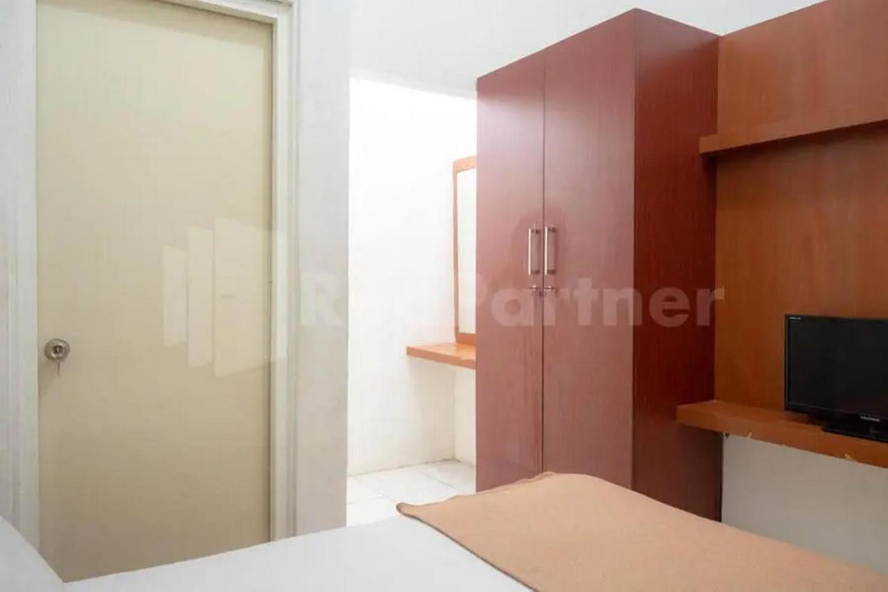 Homestay Babussalam Rungkut RedPartner Medokanayu Bagian luar foto